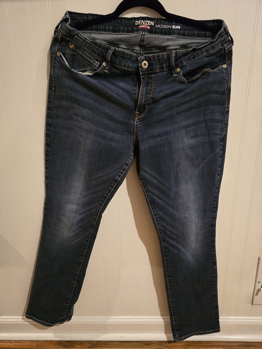 Denizen from Levi's Modern Slim Women's Jeans - Dark Blue Wash